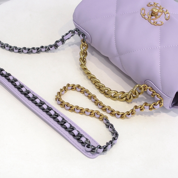 シャネルバッグ着用イメージ